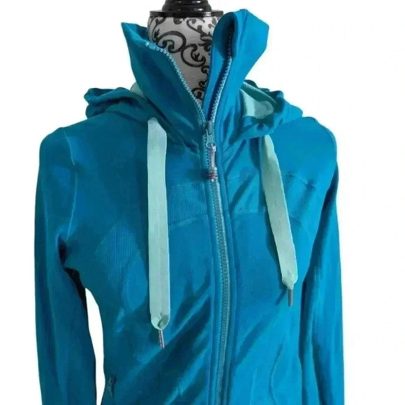Lululemon Stride Jacket II Oasis River Rock Blue Released 2010 Women's size  4 - Picture 7 of 16